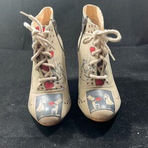 Goby wedge with hearts/couple in size 37 (6.5)